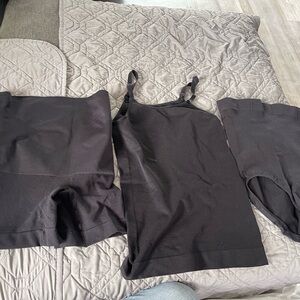 Shapermint shapewear lot size medium (one on right is med/large)